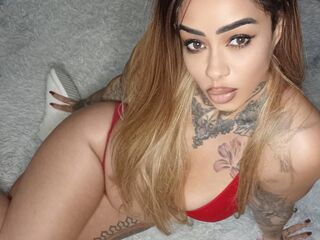 hot naked camgirl Desmaria