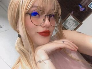 naughty cam girl masturbating DiamondRuso