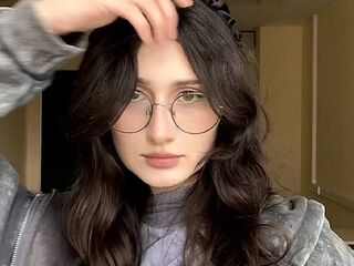 fingering webcam girl DianneBrowie