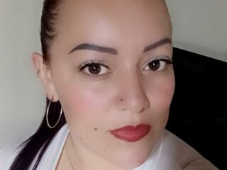 cam girl photo DinaCarls