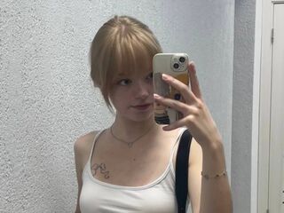 nude webcam girl DonetteOkada