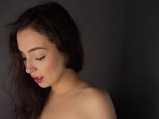 nude webcamgirl picture ElaraEden