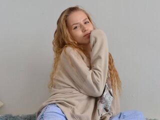 camslut masturbating ElenDale