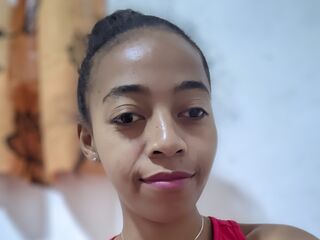 cam whore ElodieRazafi