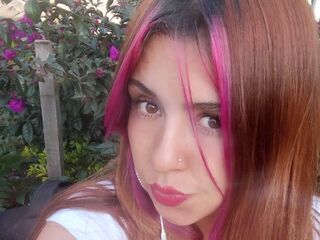 camwhore masturbating with vibrator ElodieRoux