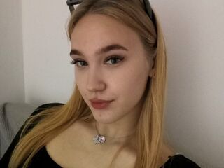 camgirl playing with sex toy ElwineByfield