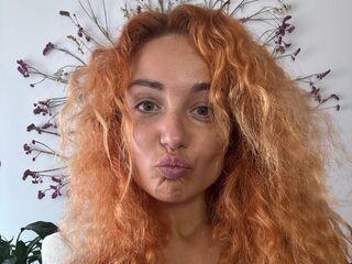 sexy webcamgirl picture Emelyi