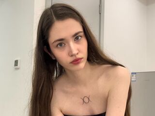 hot webcam show EmilyCrownie