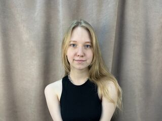 free nude live show ErleneCoup