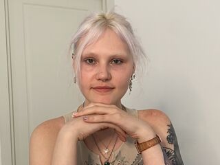 naked cam girl fingering pussy ErnaKietzer