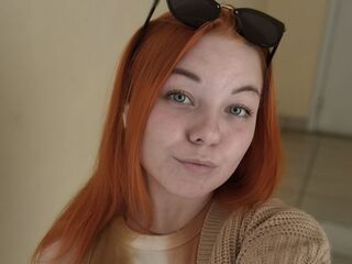 cam girl masturbating with dildo EvelynKellers