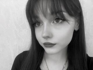 free webcam chatroom EvelynnCaillouet