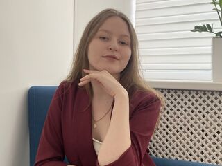 naked girl with webcam fingering pussy GermaineMoland