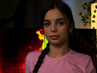 adult livecam GertudeCova