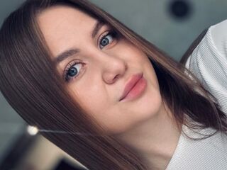 hot cam girl masturbating with vibrator GloryQuent