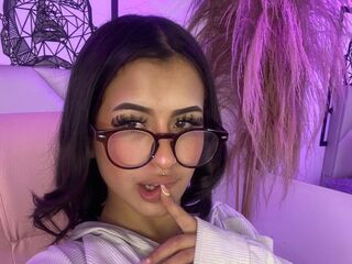 fingering girl chatroom HaileySimson