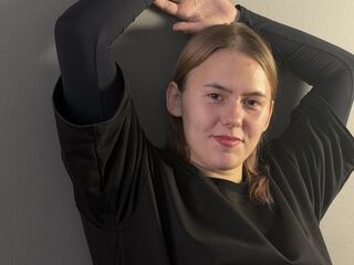cam girl playing with vibrator HettieLehrian