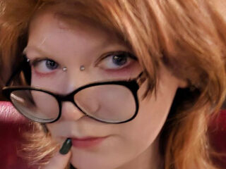 camslut fingering wet pussy InezHiefnar