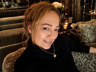 naked webcam girl masturbating IrishFaster