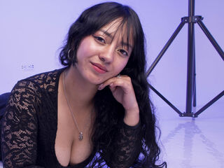 beautiful camgirl IsabellaBot