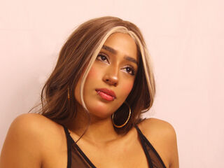 camgirl showing pussy JadeKeim