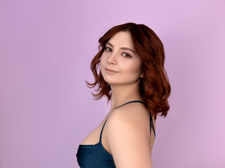 camgirl masturbating with sextoy JaniceMoor