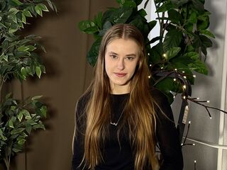 free videochat JeanetteKama