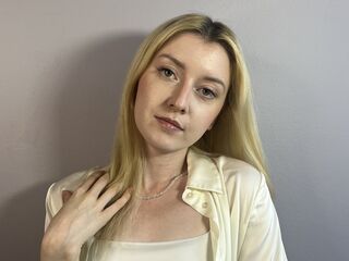 live cam show JeanneHolmes