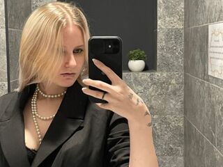 free live chatroom JenaeMcquillen