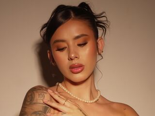 shaved pussy webcam JennCasas