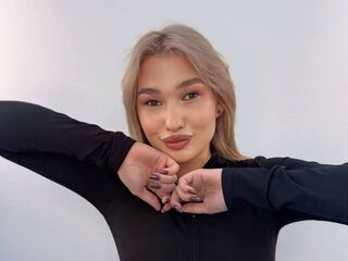 cam girl masturbating with vibrator JoseGregan