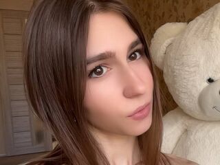 camslut fingering shaved pussy KarieChuong