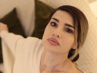 naked camgirl KaronTouche