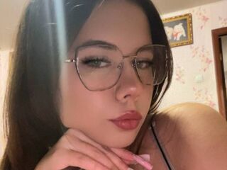 naked cam girl fingering pussy KasieHongeva