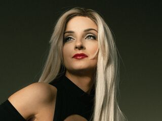 nude webcamgirl KatyLights
