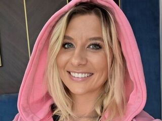 live striptease KaylinJan