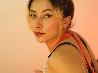 dity cam show Khalessii