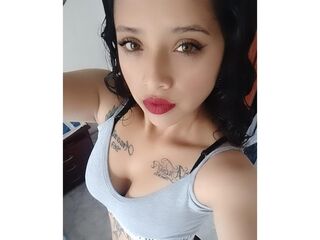 camslut showing tits KhattyWhite