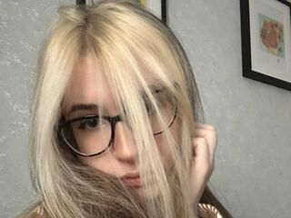 girl cam nude KiraRihand