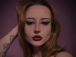 cam girl showing tits KlaraModis