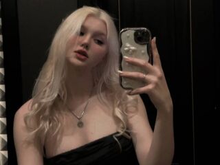 hot cam girl LashayBernon