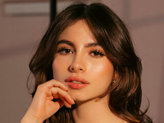 camslut fingering wet pussy LauriSweet