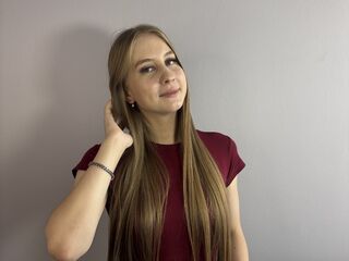 sex cam live LeolaHunkins