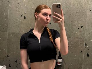 livesex cam LessieNunz