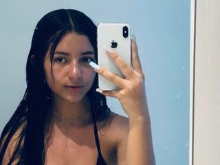 webcam bitch chatroom LiaJohnnson