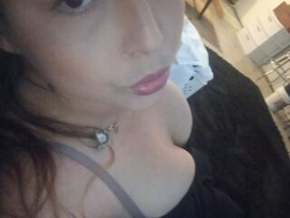 hot strip tease webcam LolaLoced