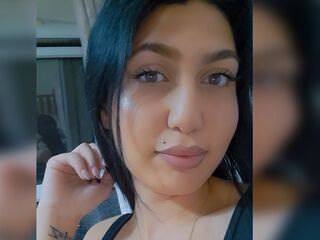 camgirl fingering bald pussy LoliahLeah