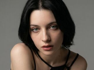 camgirl sex photo LuisaFinell