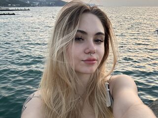 chatrubate cam girl LunaMillie