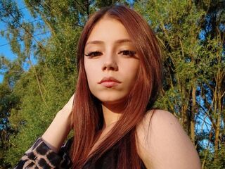 hot cam girl masturbating with vibrator LynneStilwagen
